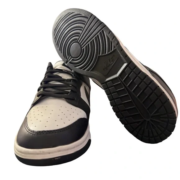 NEW Nike Men’s Low Retro Dunks Black/White Leather Uppers Size 13